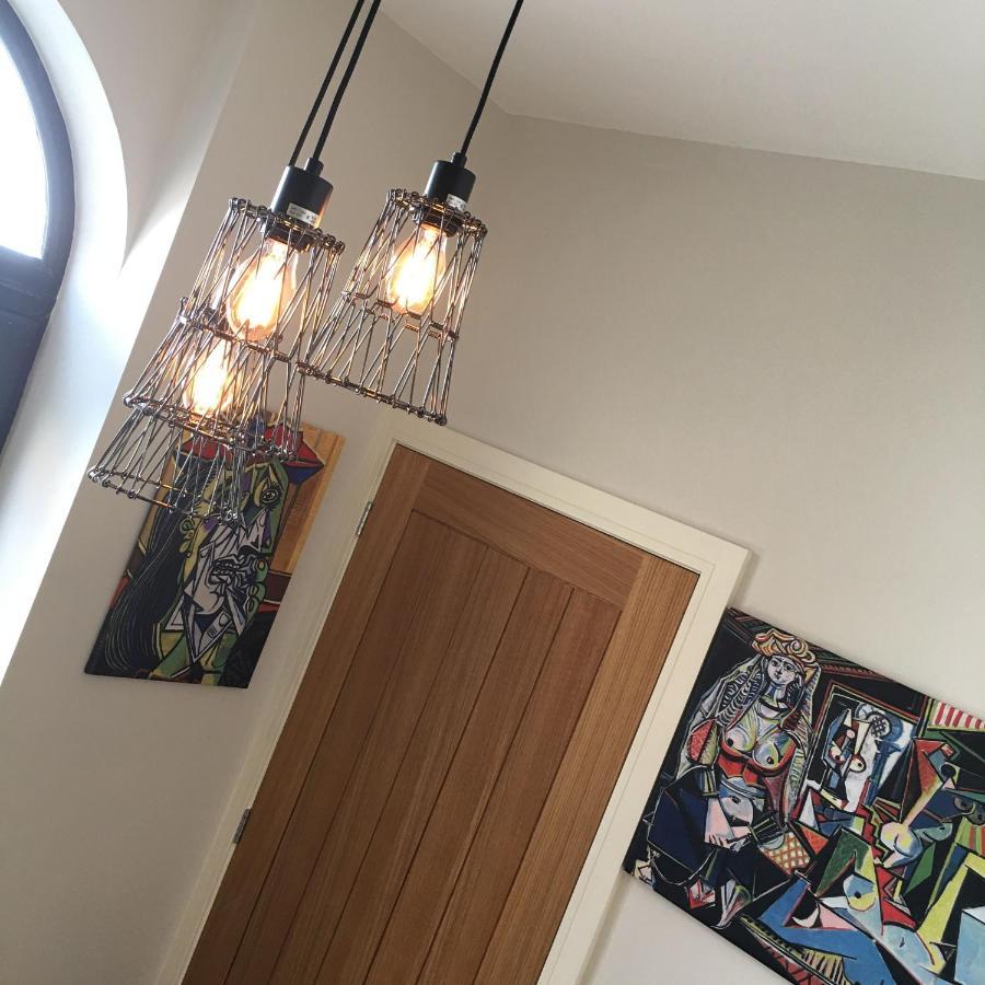 The Art Attic A Stylish Boutique Apartment Builth Wells Exterior photo