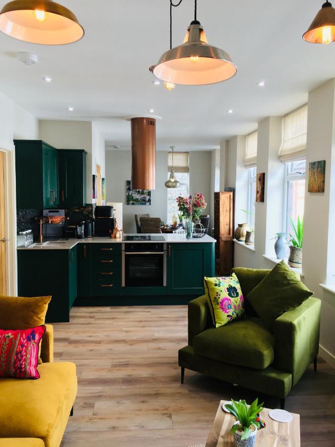 The Art Attic A Stylish Boutique Apartment Builth Wells Exterior photo